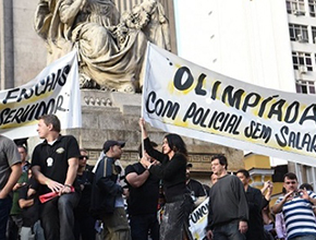 Brazil: Rio Polica Strike, Threaten Olympics