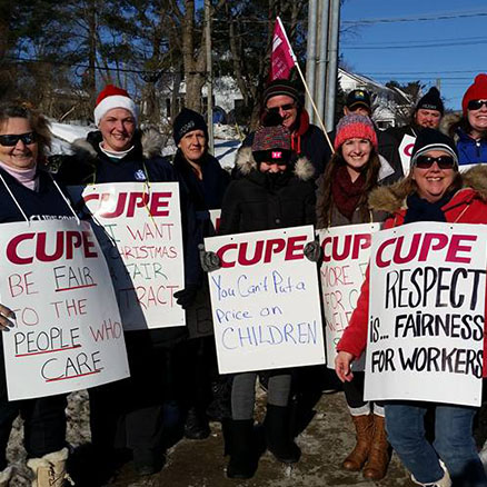 Locked-out children’s aid workers charge Nipissing and Parry Sound CAS with trying to keep public in the dark