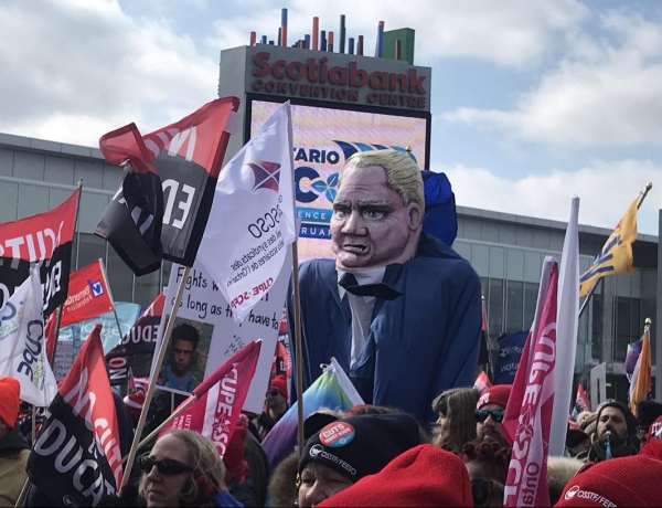 Labour leaders threaten general strike as they protest outside Ontario PC convention